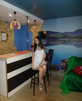 Массажистка Вероника из