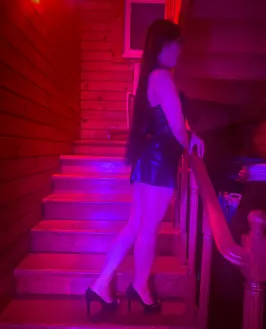 Массажистка Заира из