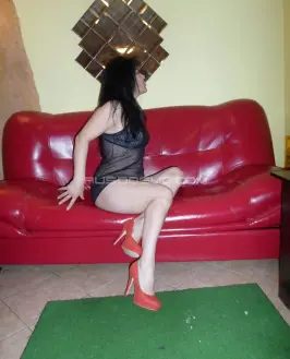 Массажистка Зара из